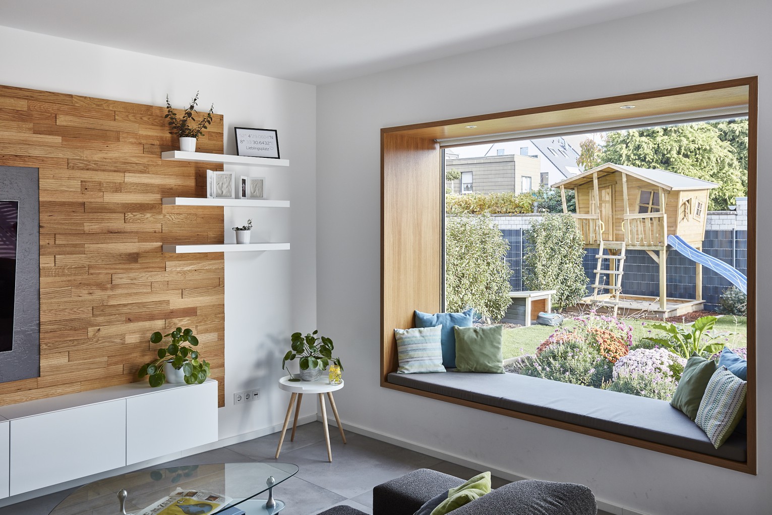 wohnzimmer-sitzfenster